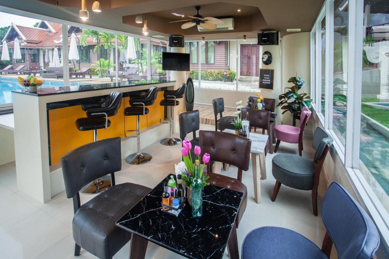 Achawalai Residence Village By Song Jomtien Beach Buitenkant foto
