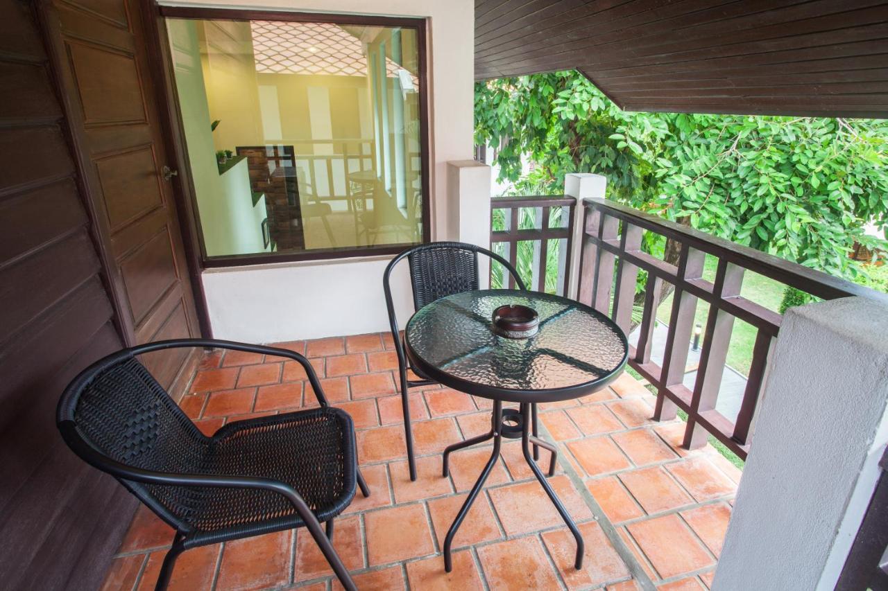 Achawalai Residence Village By Song Jomtien Beach Buitenkant foto
