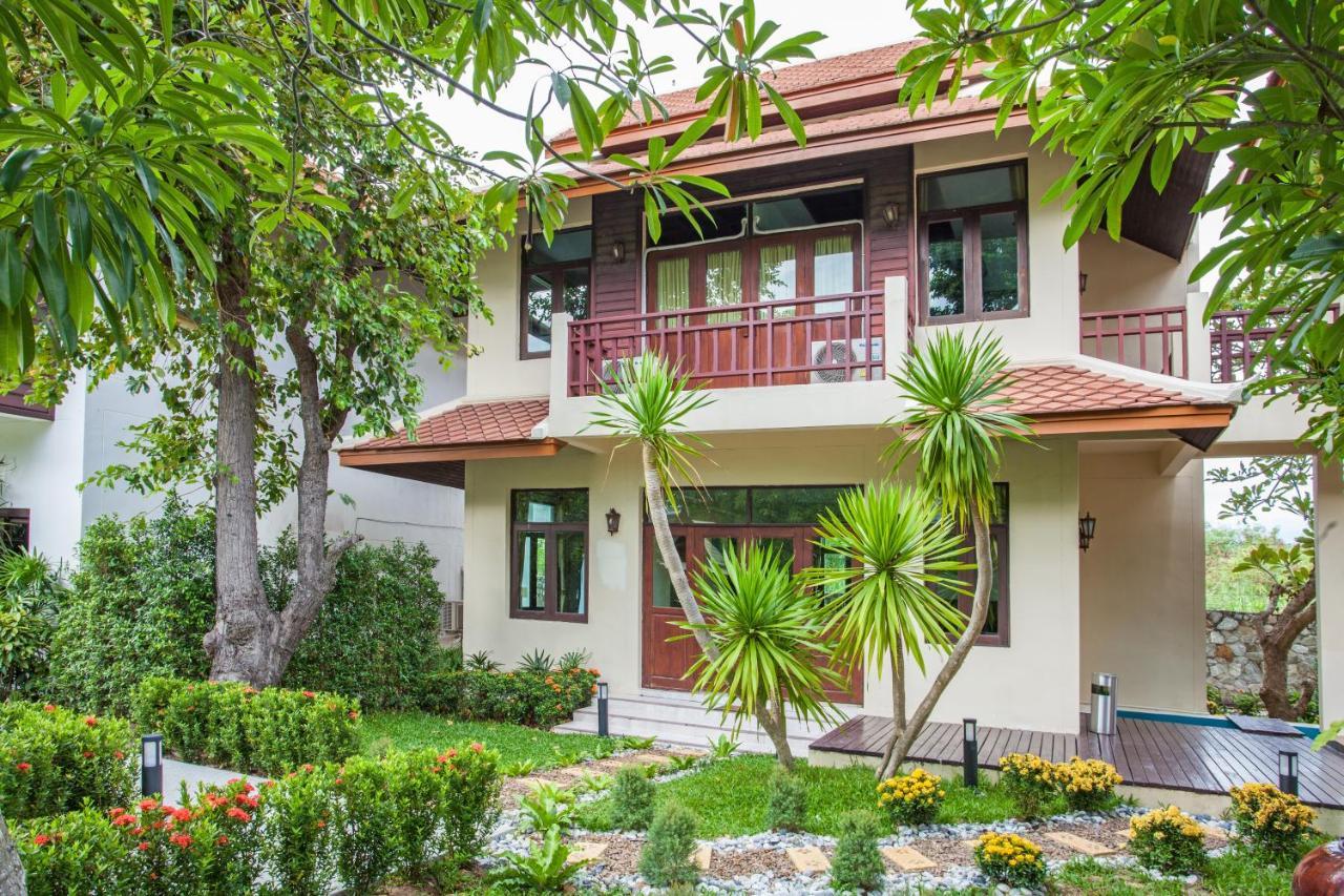 Achawalai Residence Village By Song Jomtien Beach Buitenkant foto